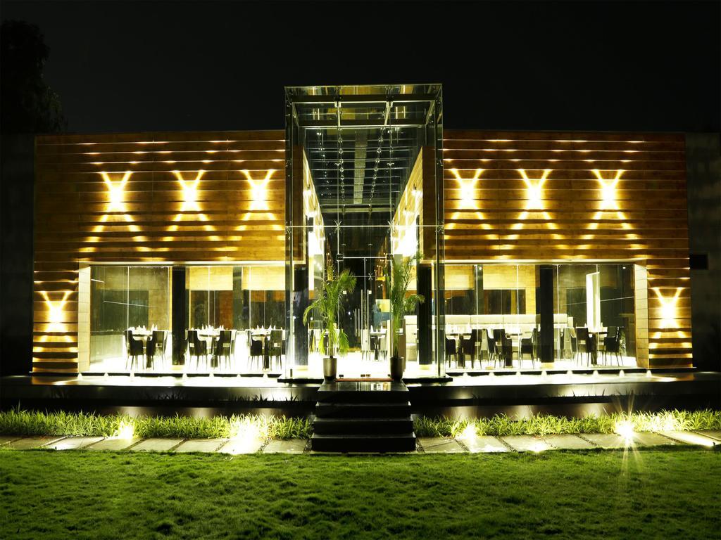 Pleasant Days Resort Chembarambakkam Lake Eksteriør billede